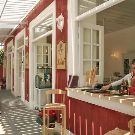 Zefiros Traditional Palaiokastritsa