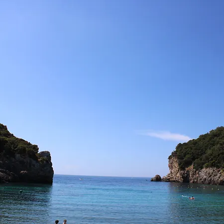 Zefiros Traditional 3* Paleokastritsa