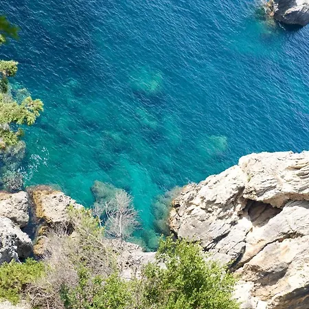Zefiros Traditional 3* Palaiokastritsa