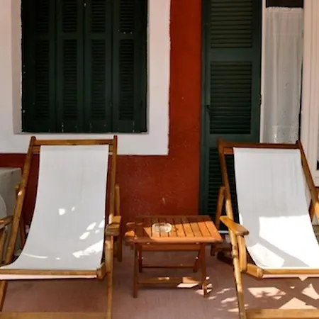 Zefiros Traditional Hotel 3*