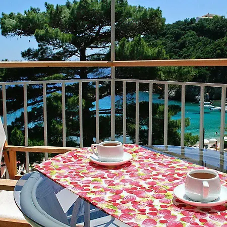 Zefiros Traditional Hotel 3*