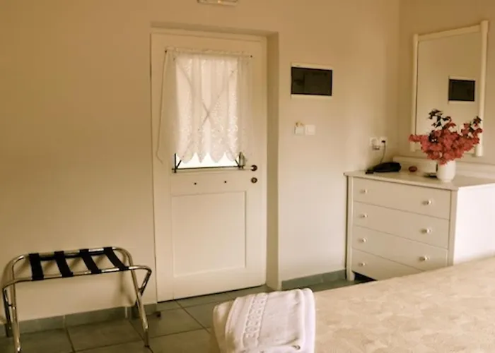 Hotel Zefiros Traditional 3*