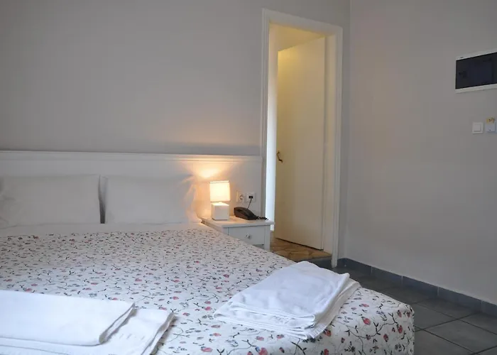 Hotel Zefiros Traditional 3*