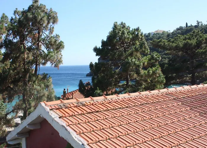 Zefiros Traditional 3* Paleokastritsa