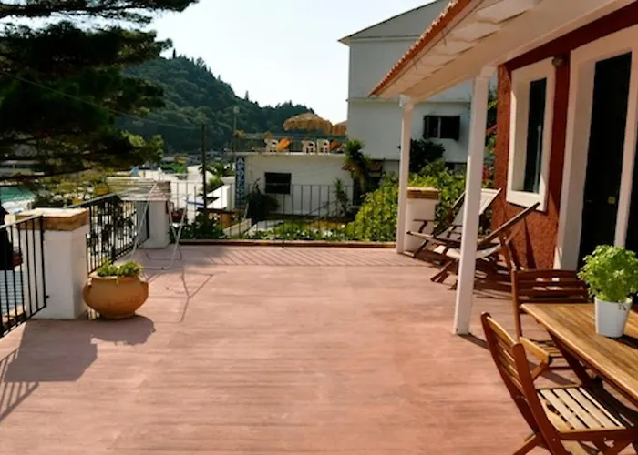 Hotel Zefiros Traditional 3*