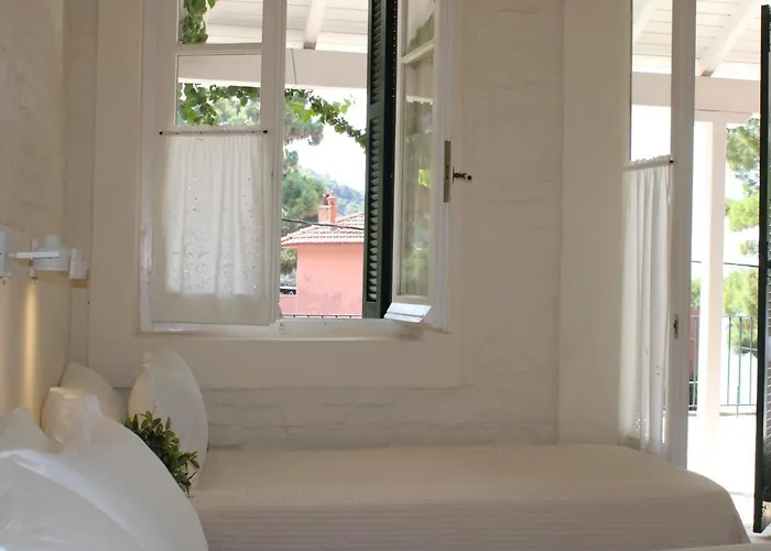 Hotel Zefiros Traditional