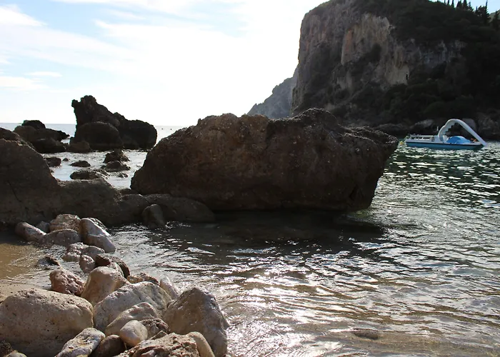 Zefiros Traditional 3* Paleokastritsa