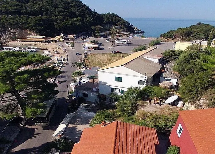 Hotel Zefiros Traditional 3*