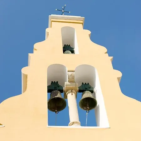 Zefiros Traditional Hotel 3*