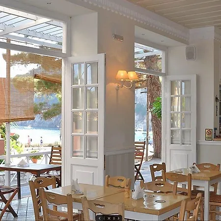 Zefiros Traditional Hotel Paleokastritsa