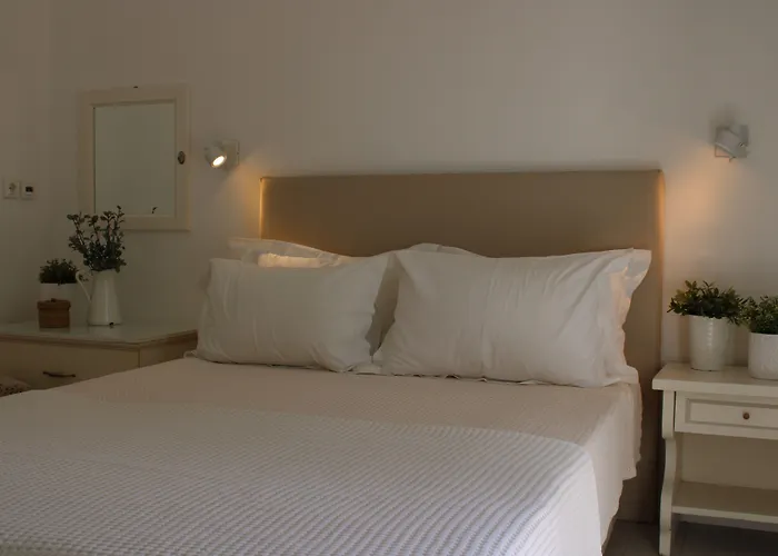 Zefiros Traditional Hotel